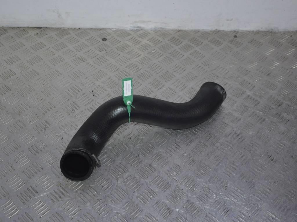 Патрубок интеркулера