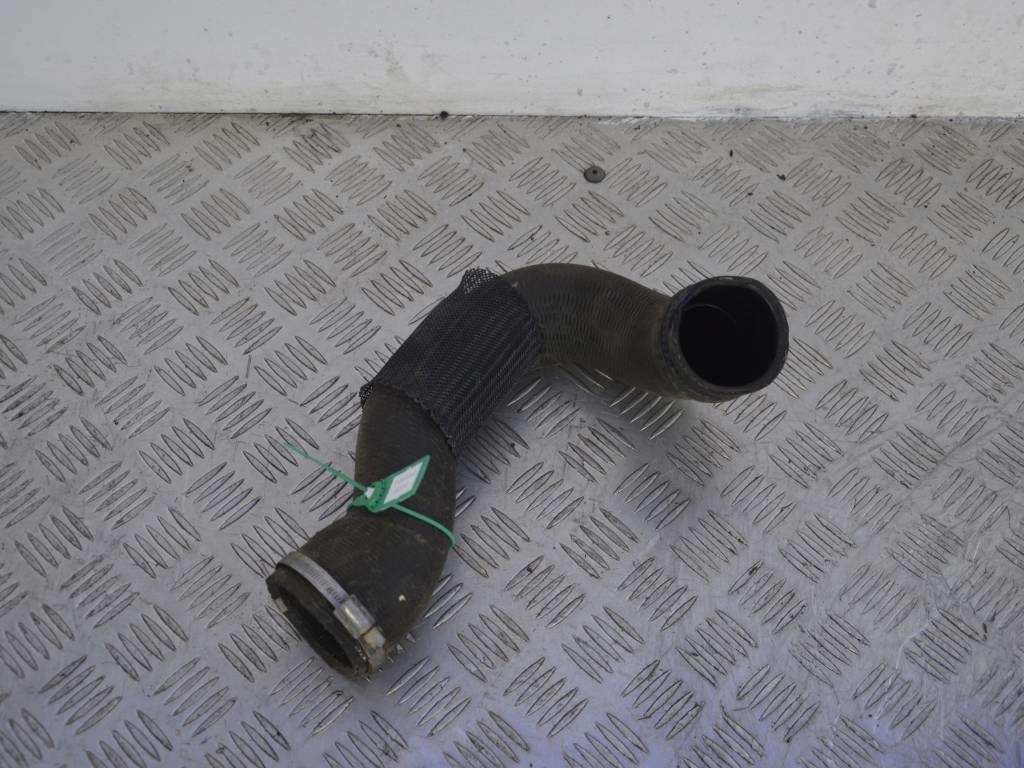 Патрубок интеркулера