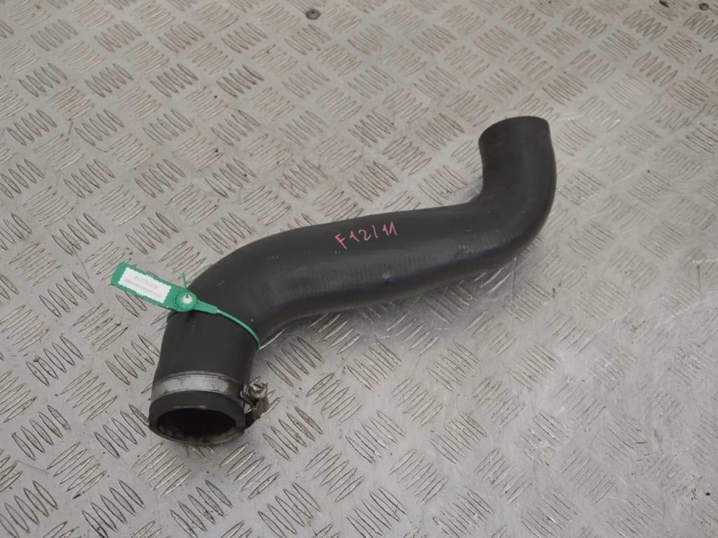 Патрубок интеркулера