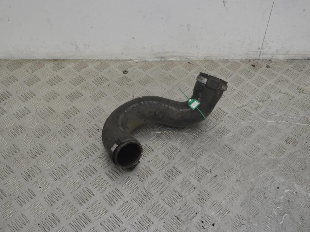 Патрубок интеркулера