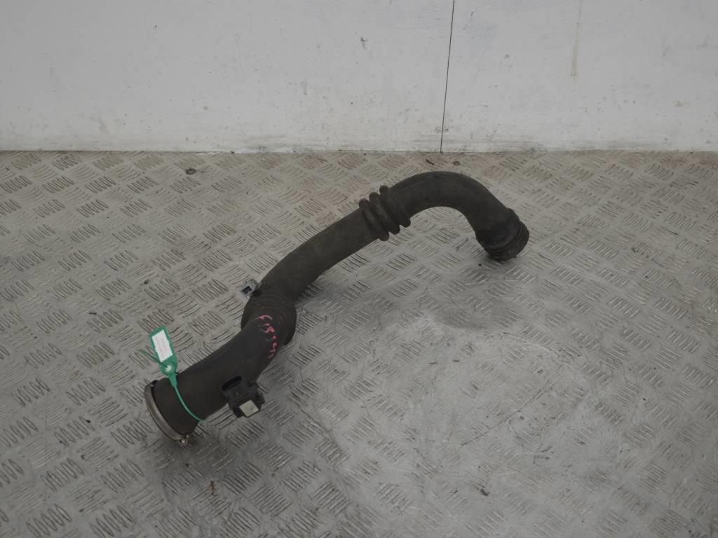 Патрубок интеркулера