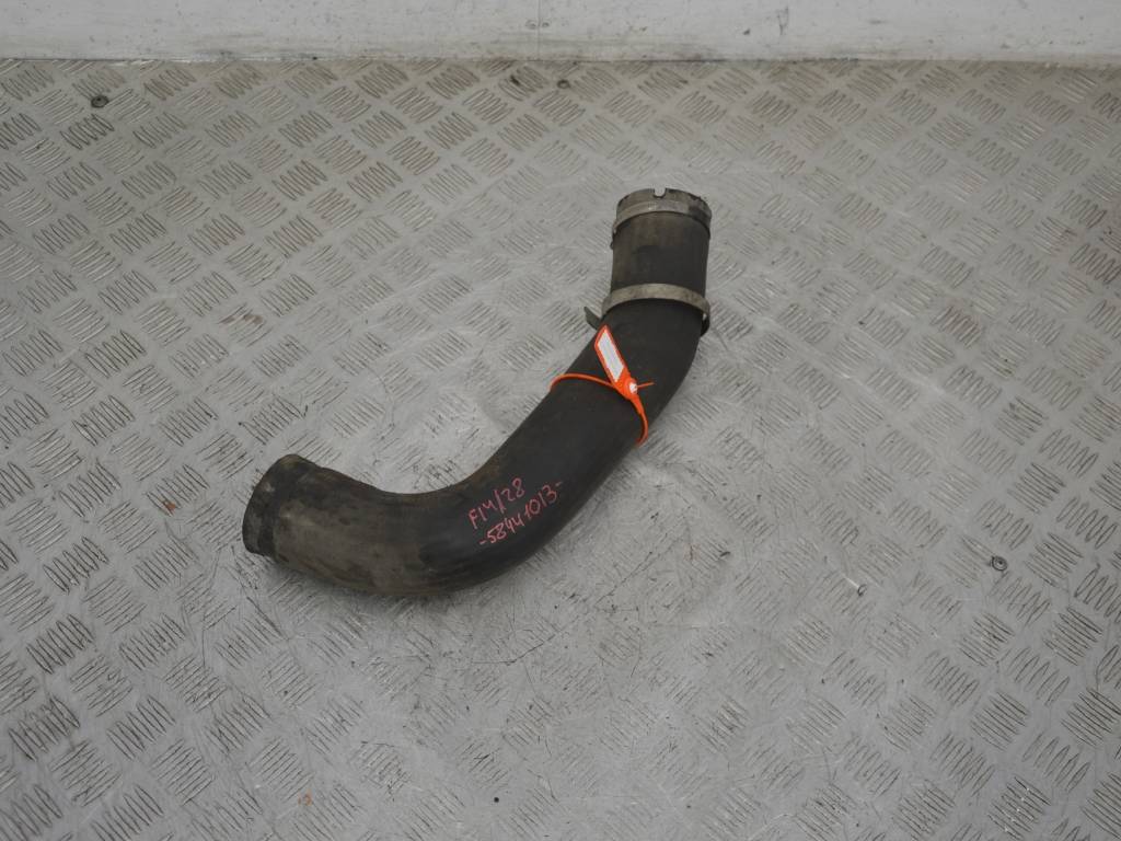 Патрубок интеркулера