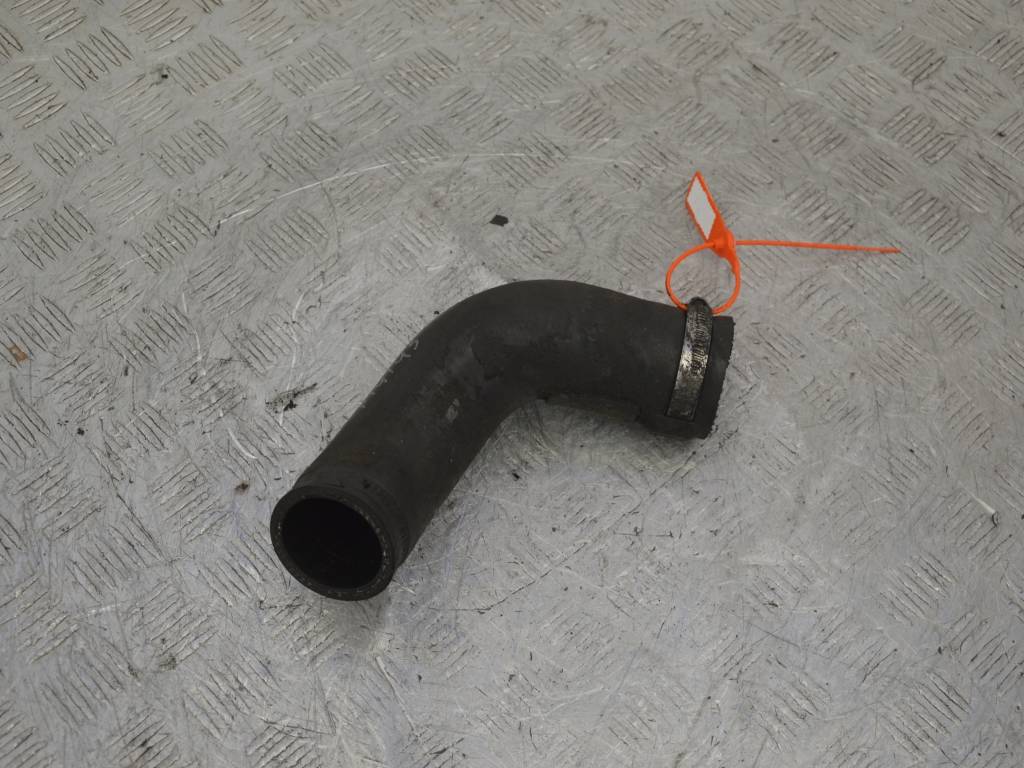 Патрубок интеркулера