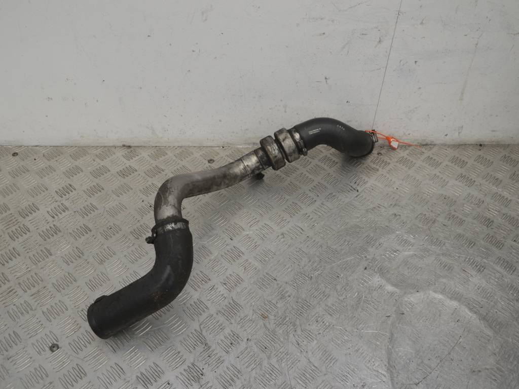 Патрубок интеркулера