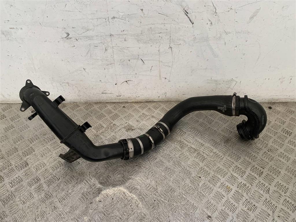 Патрубок интеркулера