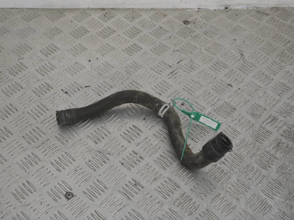 Патрубок отопителя (печки)
