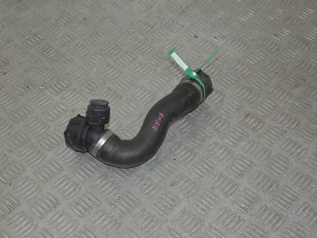 Патрубок радиатора