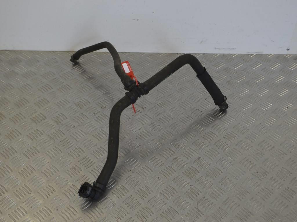 Патрубок (трубопровод, шланг)