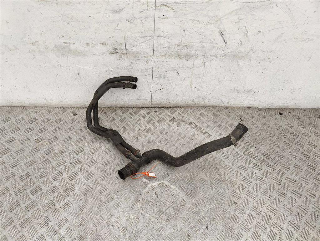 Патрубок (трубопровод, шланг)