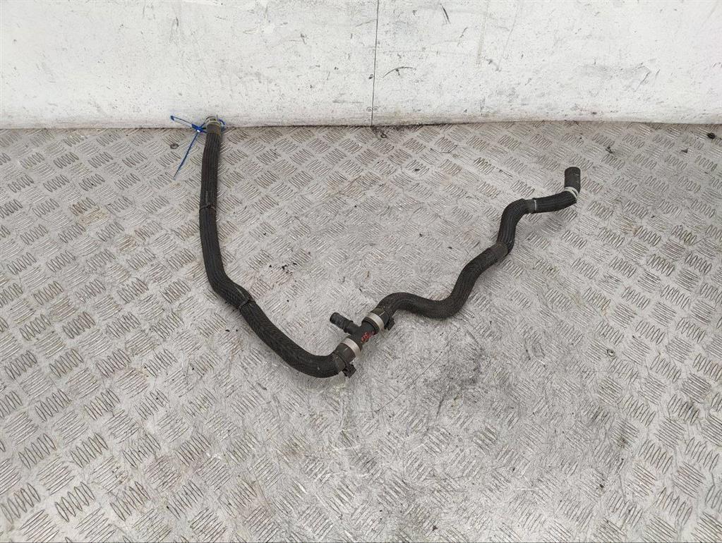 Патрубок (трубопровод, шланг)