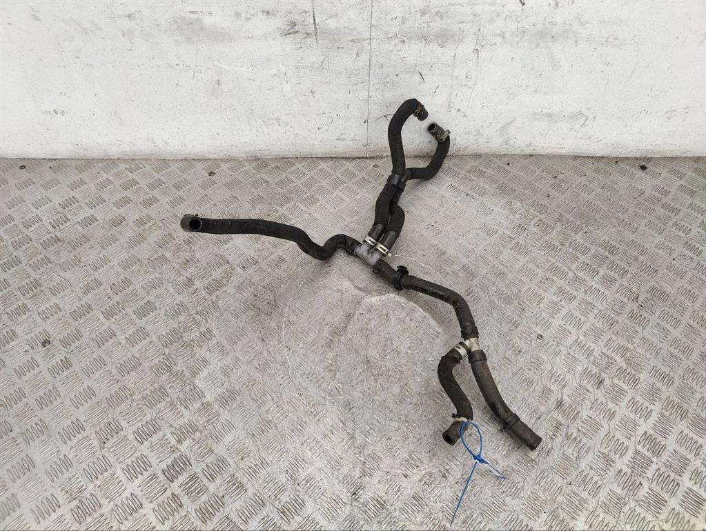 Патрубок (трубопровод, шланг)