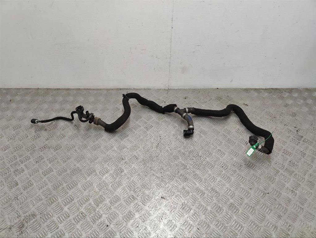 Патрубок (трубопровод, шланг)