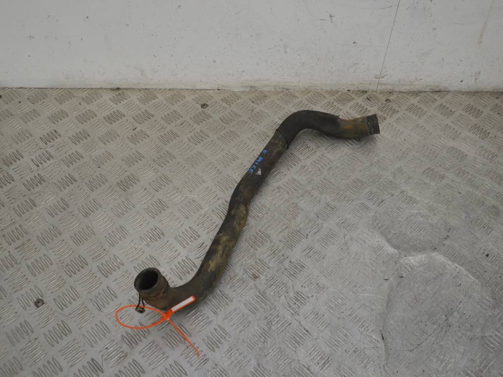 Патрубок (трубопровод, шланг)