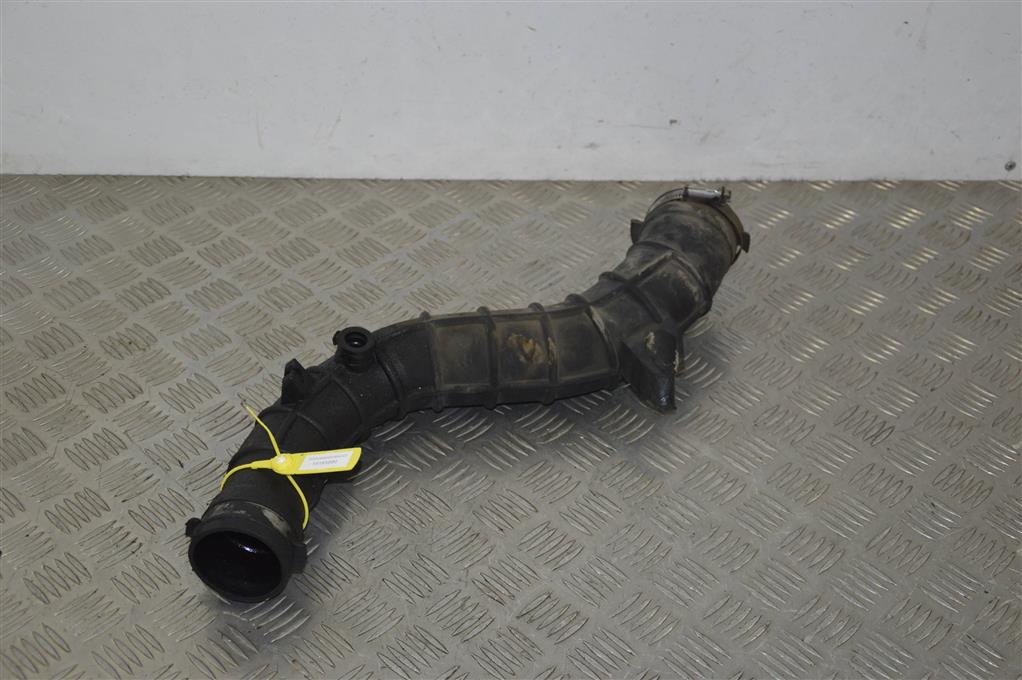 Патрубок турбины Renault Laguna 2 (2001-2007) 8200026095