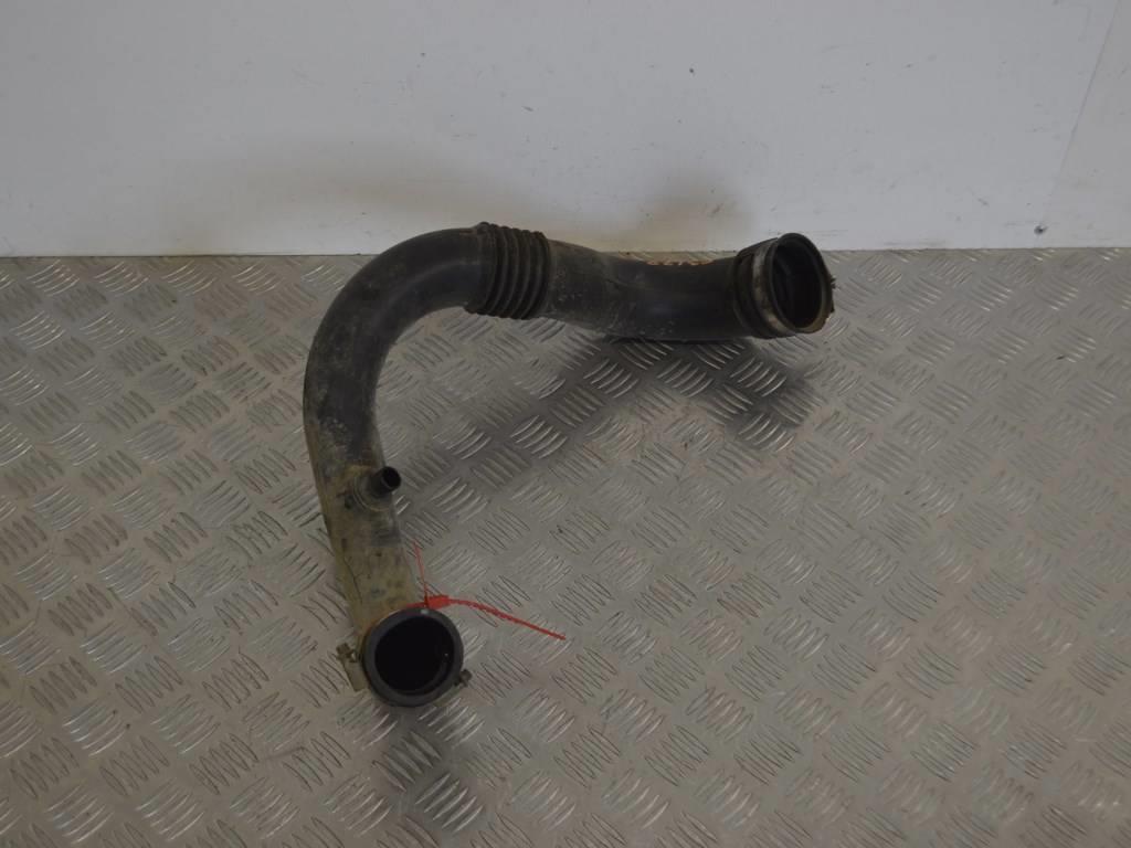 Патрубок воздушного фильтра