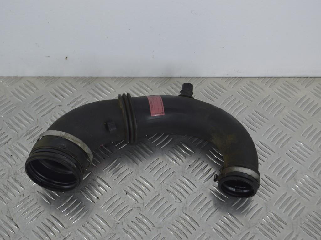 Патрубок воздушного фильтра