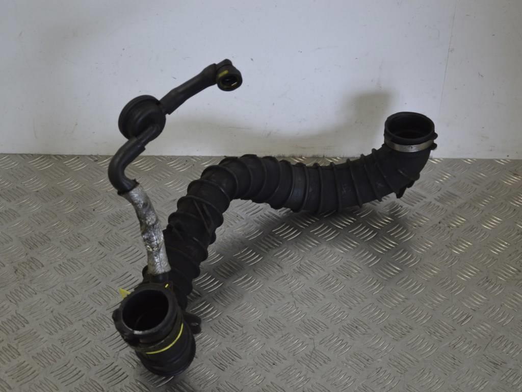 Патрубок воздушного фильтра