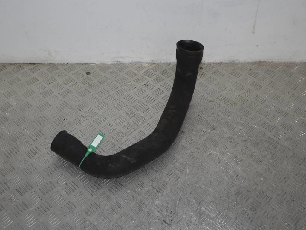 Патрубок воздушного фильтра