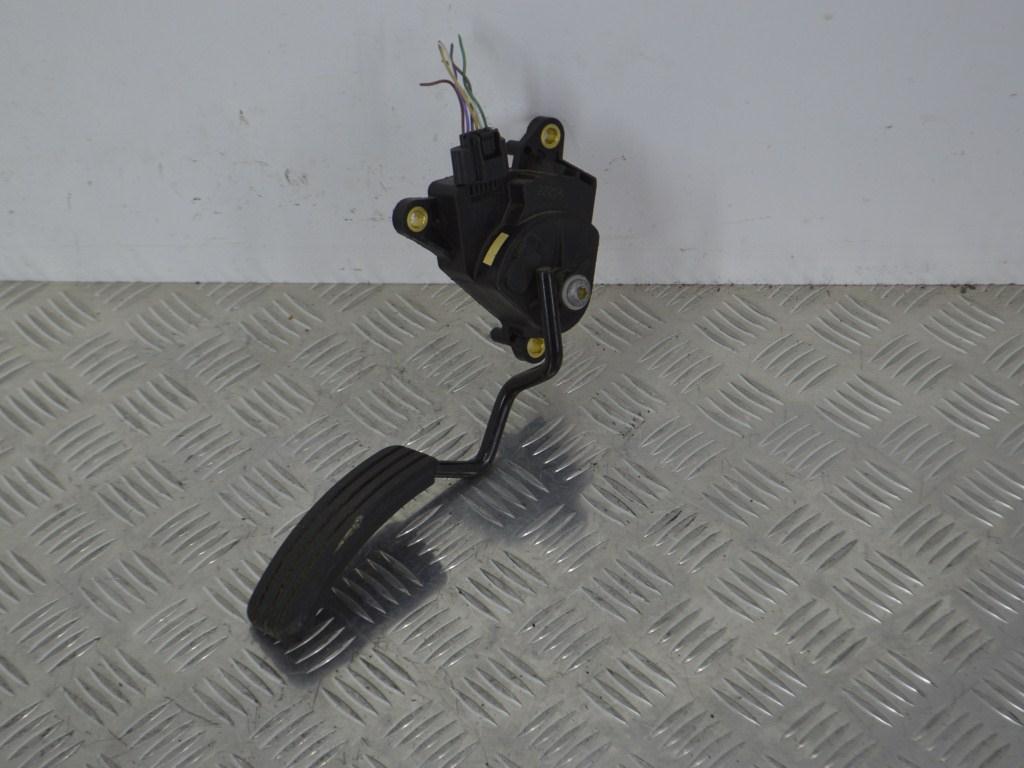 Педаль газа