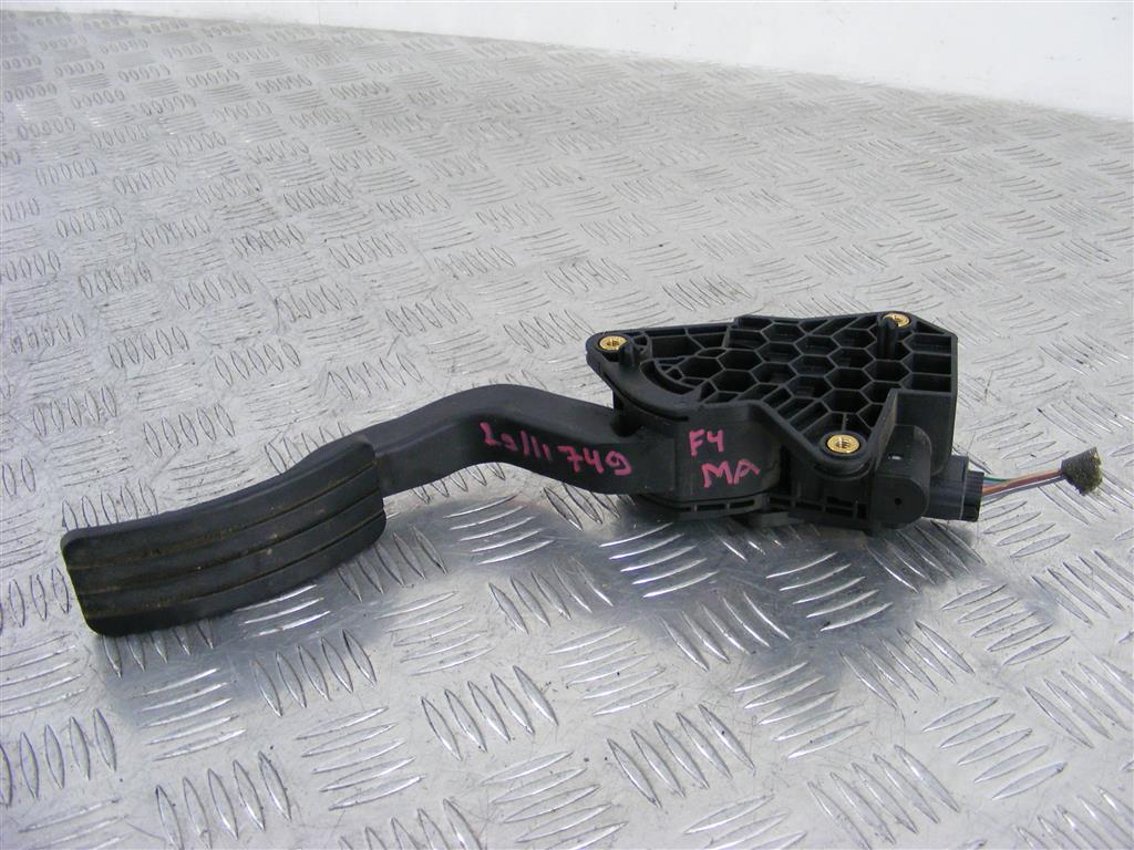 Педаль газа