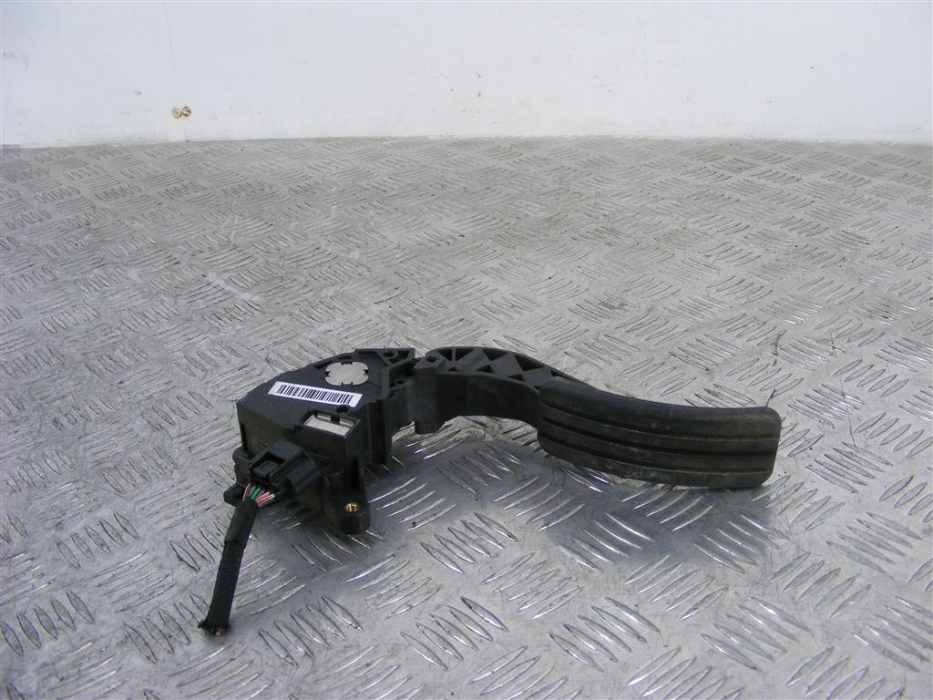 Педаль газа