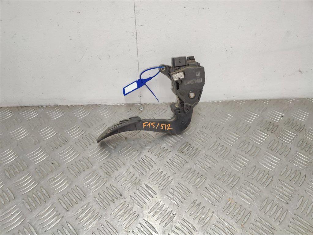 Педаль газа