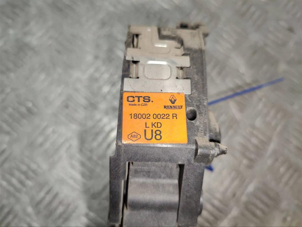 Педаль газа