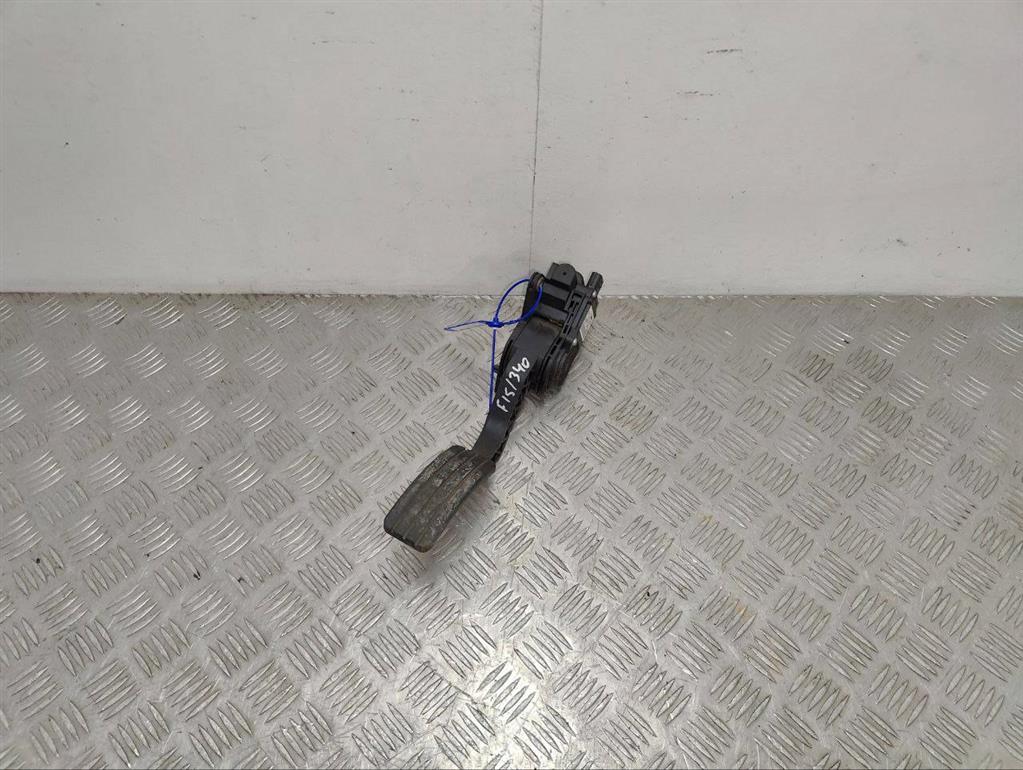 Педаль газа