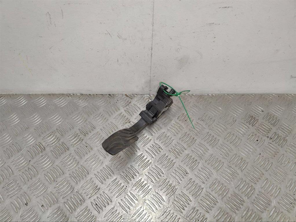 Педаль газа