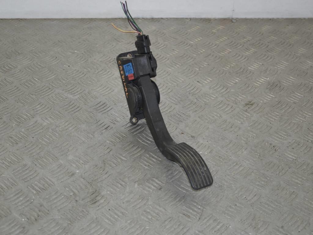 Педаль газа