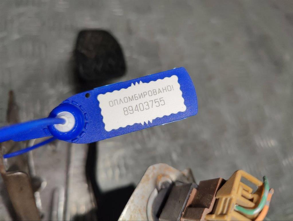 Педаль тормоза