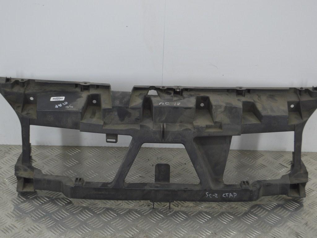 Передняя панель крепления облицовки (телевизор) Renault Scenic 2 (2003-2009) 8200140174