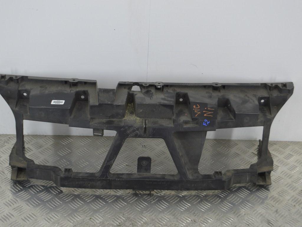 Передняя панель крепления облицовки (телевизор) Renault Scenic 2 (2003-2009) 8200140174