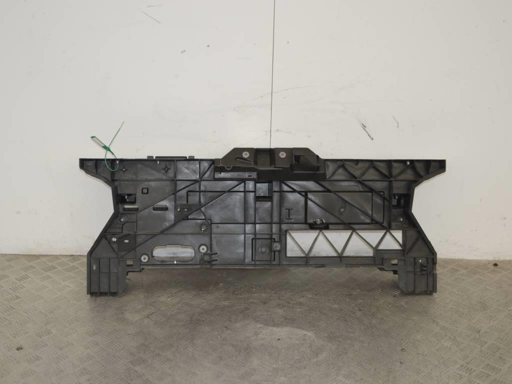 Передняя панель крепления облицовки (телевизор)