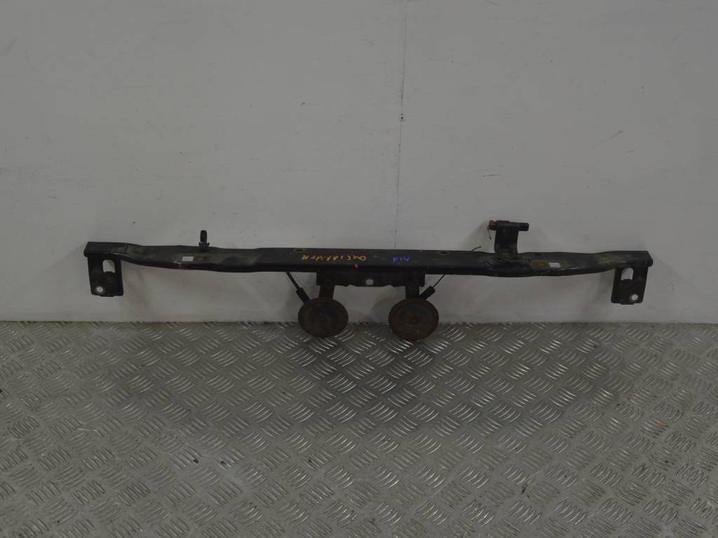 Передняя панель крепления облицовки (телевизор)