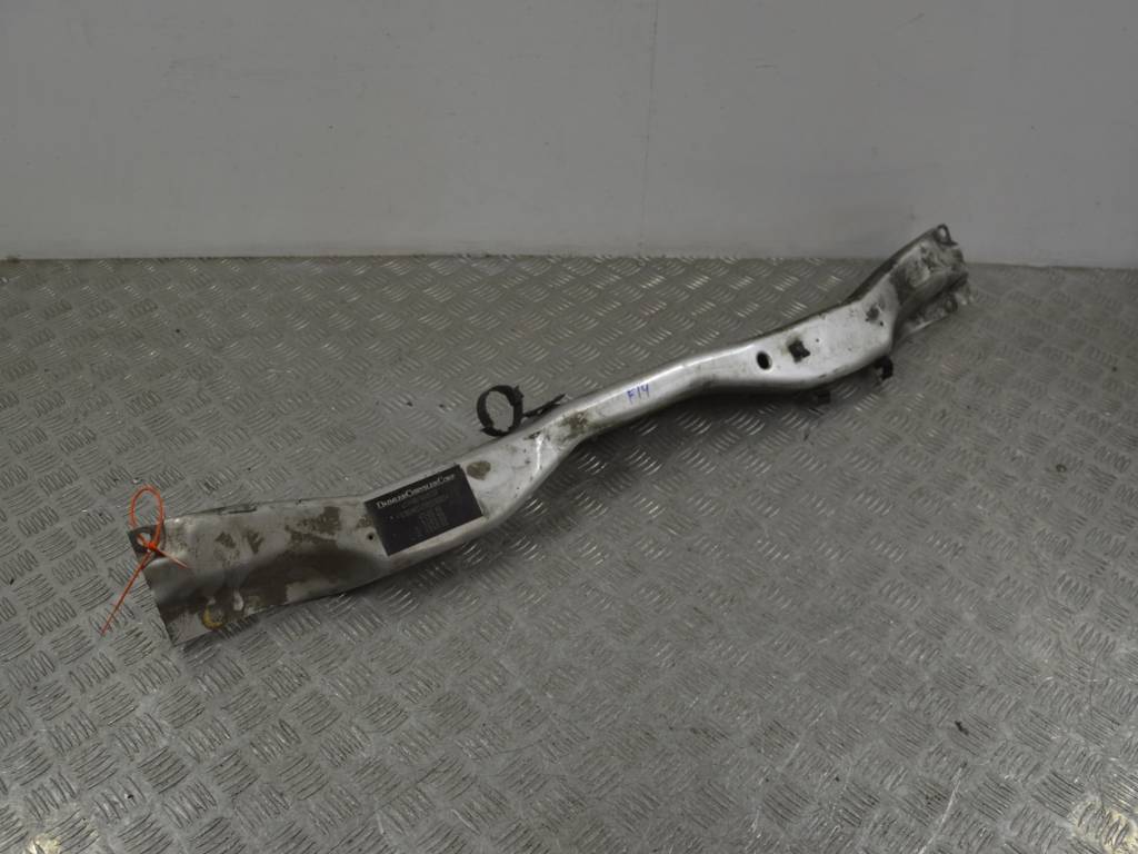 Передняя панель крепления облицовки (телевизор)