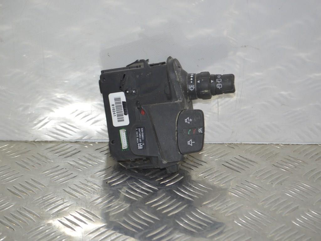 Переключатель дворников Renault Kangoo 2 (2007-2019) 8201590631