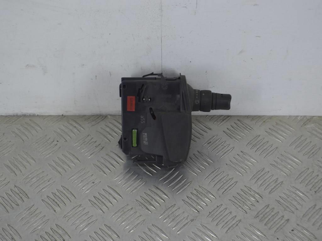 Переключатель дворников Renault Kangoo 2 (2007-2019) 88103004222