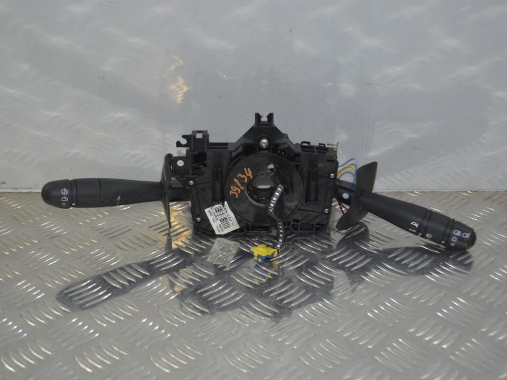 Переключатель подрулевой (стрекоза) Renault Sandero 1 (2009-2014) 8200792584