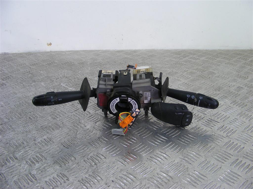 Переключатель подрулевой (стрекоза) Renault Scenic 1 (1996-2003) 7701042434