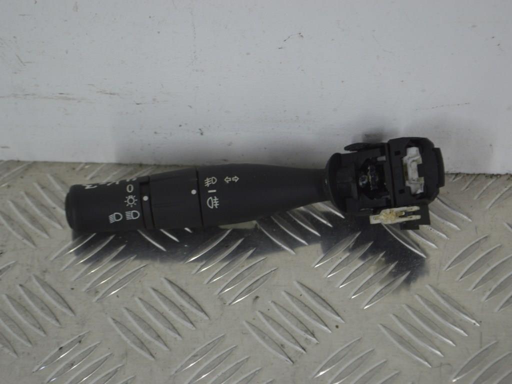 Переключатель поворотов Renault Megane 2 (2002-2008)