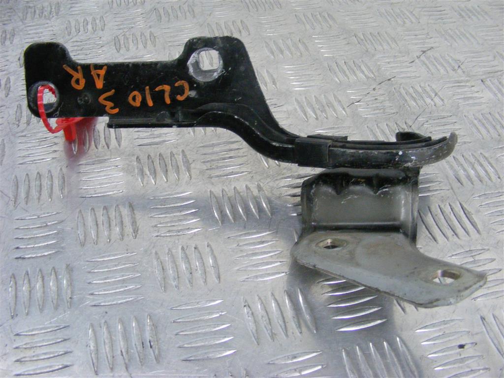 Петля капота