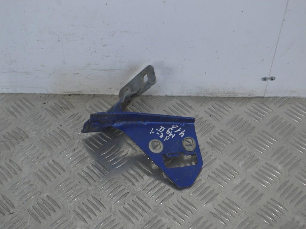 Петля капота Renault Megane 2 (2002-2008) 8200011075