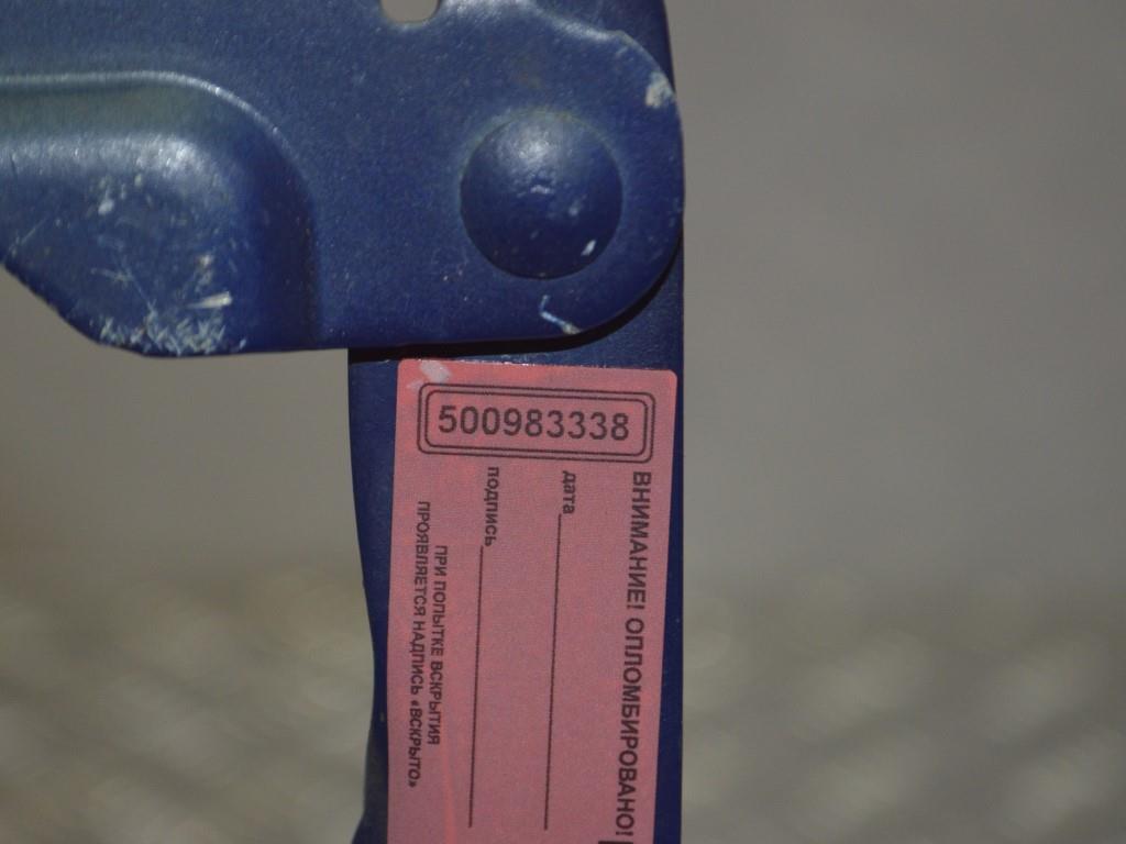 Петля капота