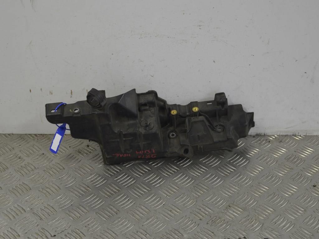 Пластик моторного отсека