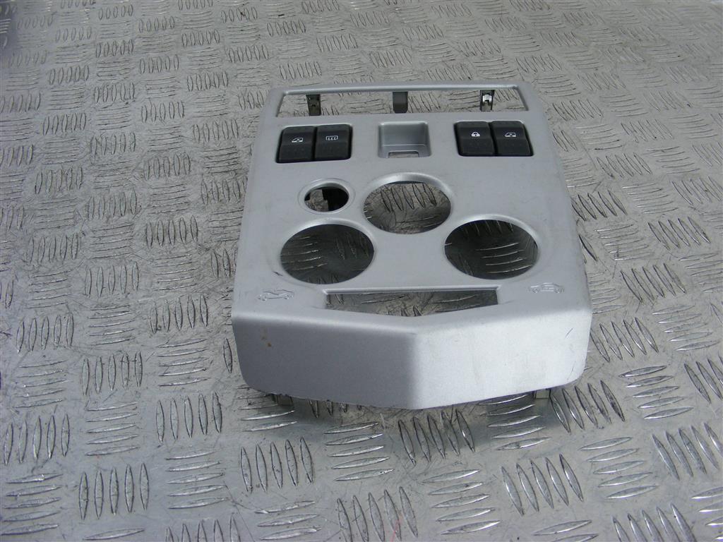 Пластик салона Renault Logan 1 (2004-2014) 8200751184