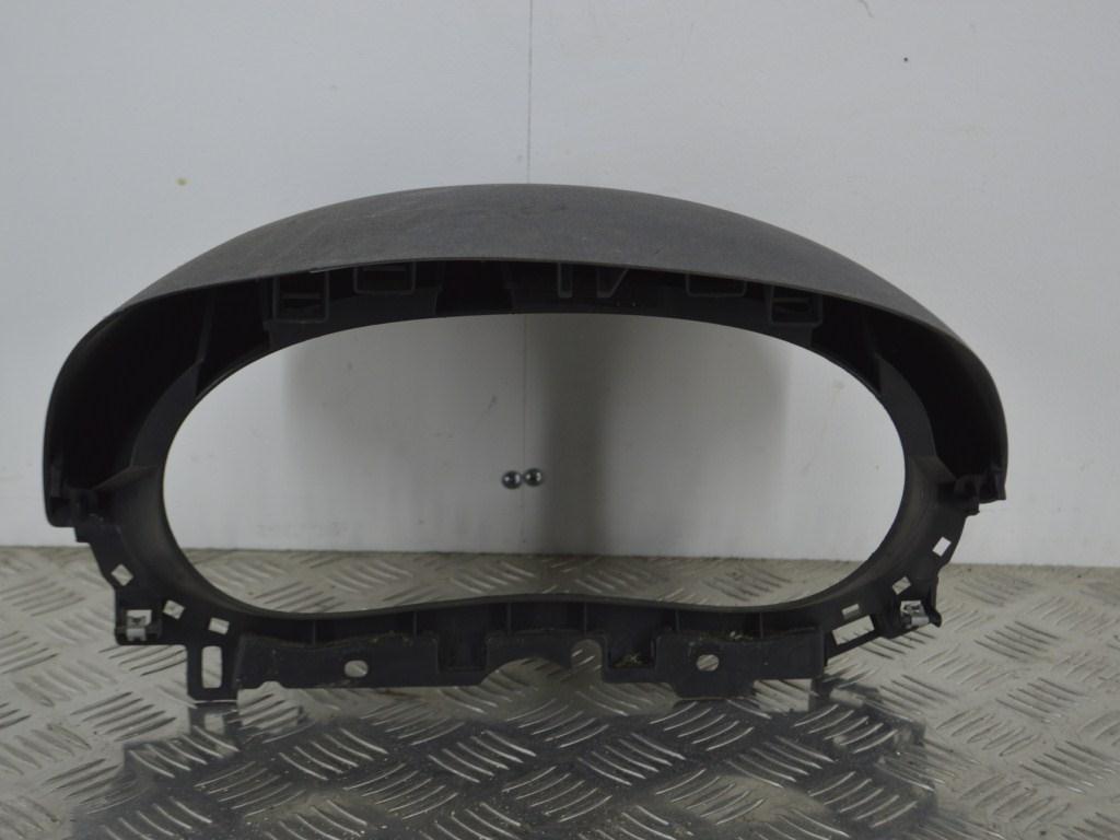 Пластик салона Renault Sandero 1 (2009-2014) 8200739436