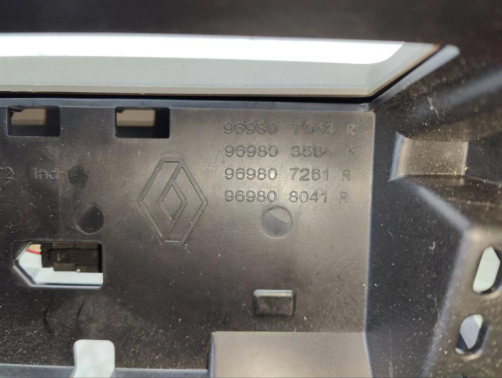 Пластик салона