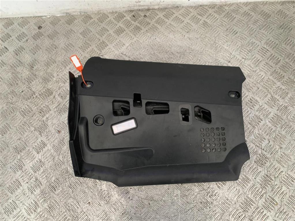 Пластик салона