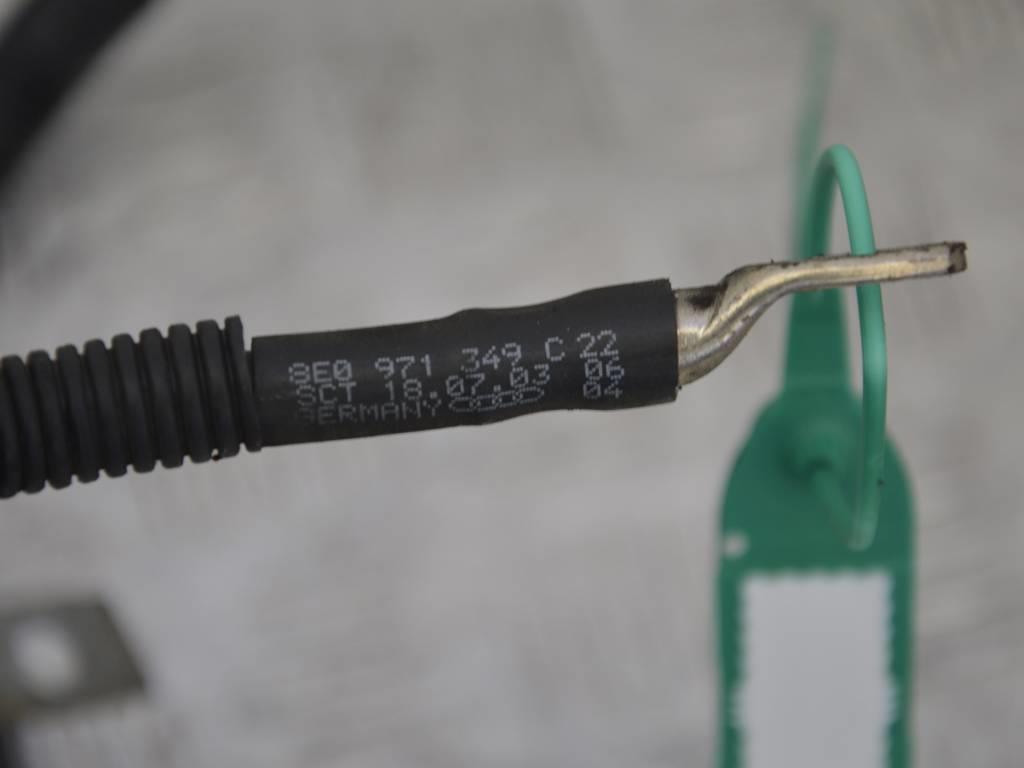 Плюсовой провод аккумулятора